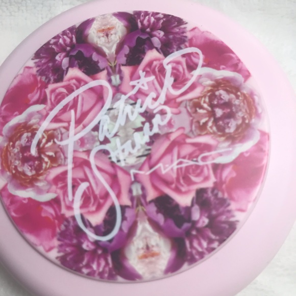 New Patrick Starr x MAC Me So Chic 1 left! - Picture 3 of 5